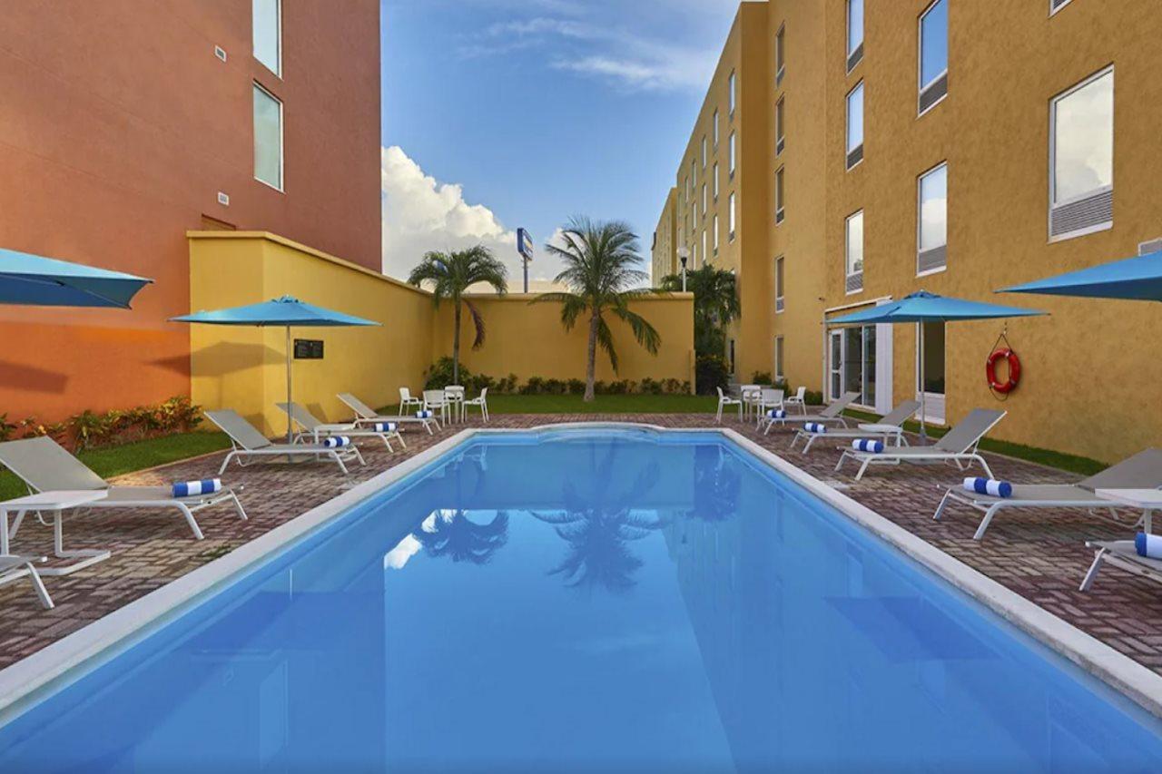 City Express Junior By Marriott Cancún Eksteriør billede