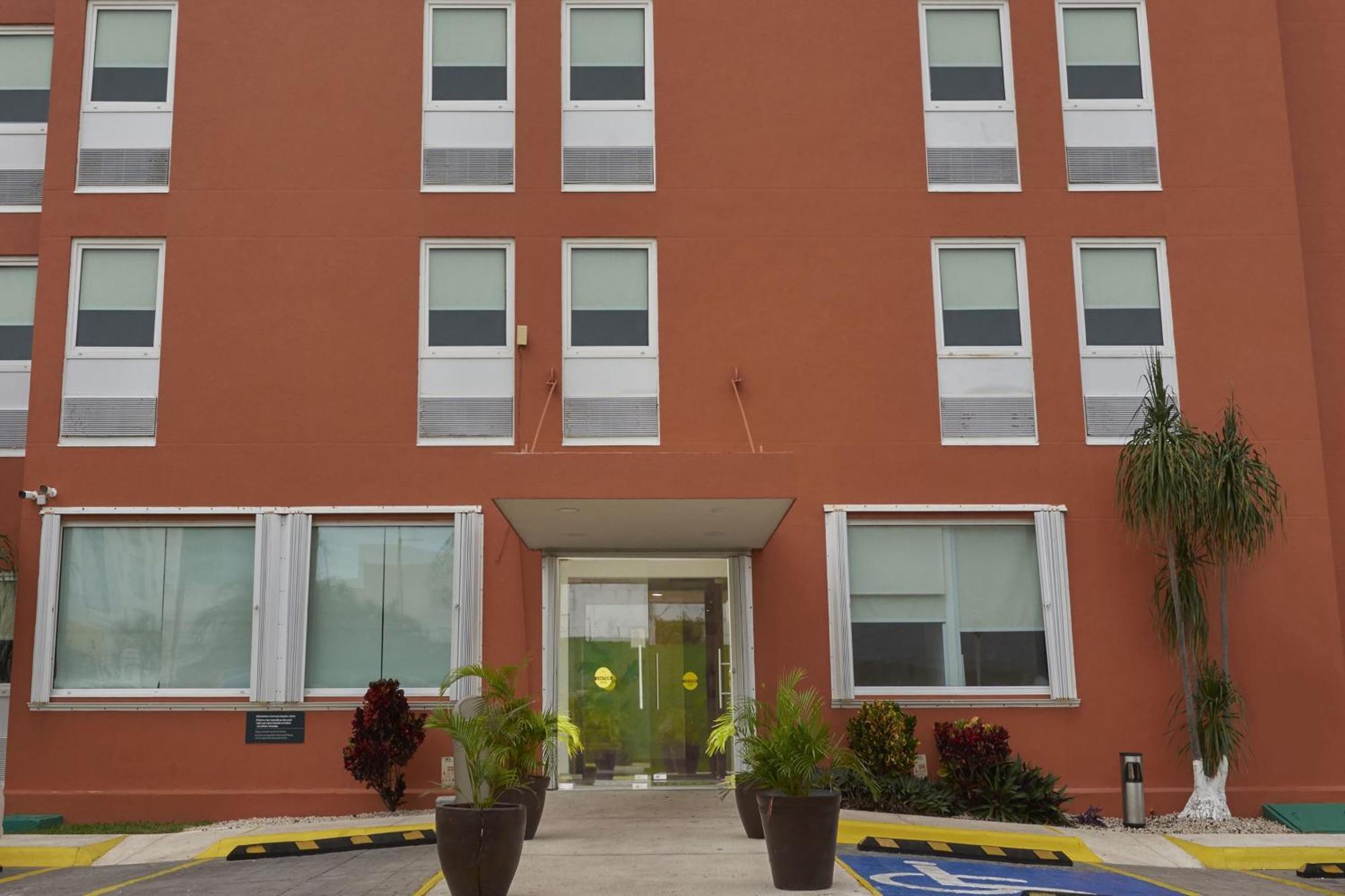 City Express Junior By Marriott Cancún Eksteriør billede