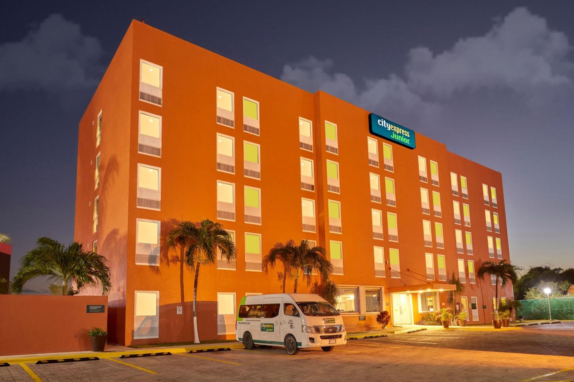 City Express Junior By Marriott Cancún Eksteriør billede