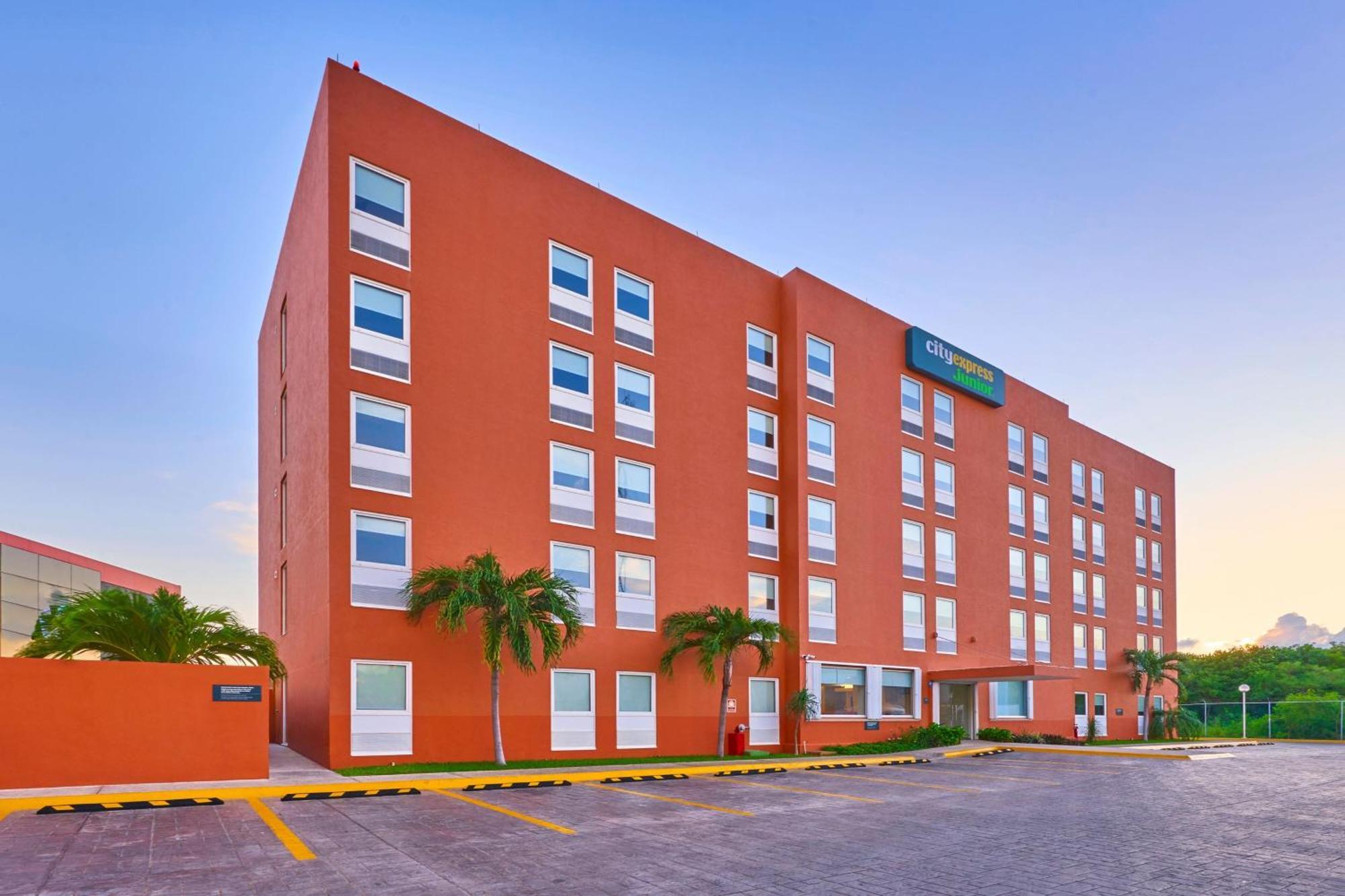 City Express Junior By Marriott Cancún Eksteriør billede